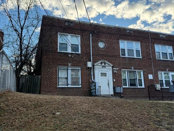4002 S Capitol Street SE, Washington DC 20032