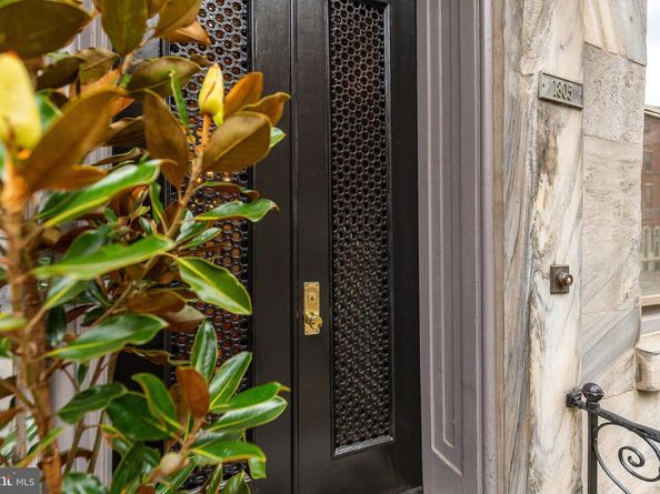 1805 Spruce Street, Philadelphia PA 19103