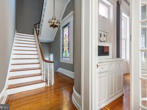 1805 Spruce Street, Philadelphia PA 19103