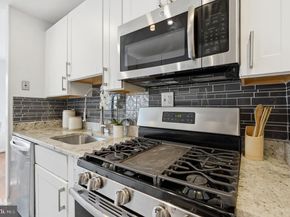 2850 Dover Lane 201, Falls Church VA 22042