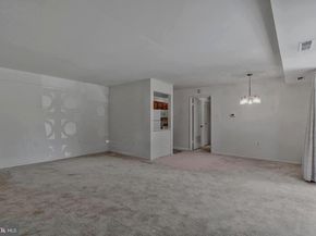 204 Park Terrace Court SE 25, Vienna VA 22180