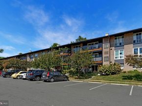 204 Park Terrace Court SE 25, Vienna VA 22180