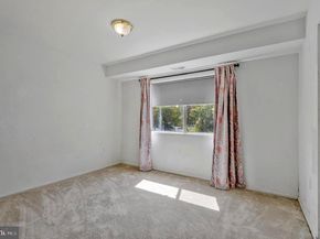 204 Park Terrace Court SE 25, Vienna VA 22180