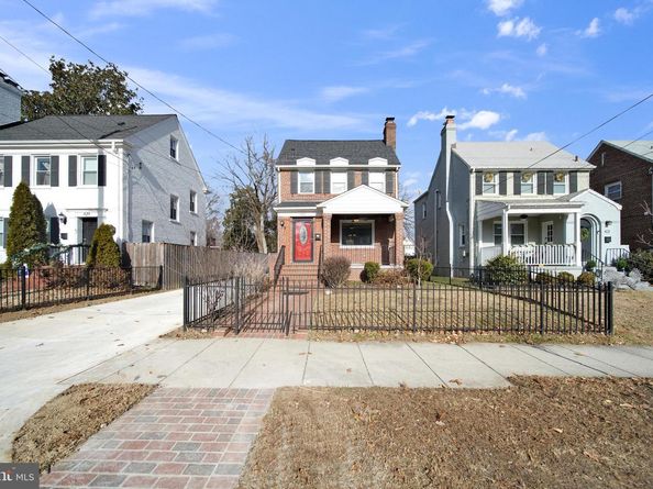 423 Quackenbos Street NW, Washington DC 20011