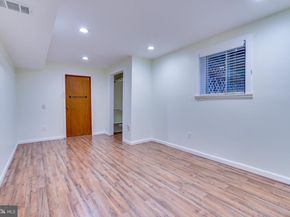 2851 Edgelea Road, Vienna VA 22181