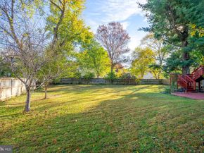 2851 Edgelea Road, Vienna VA 22181