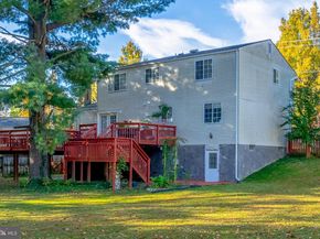 2851 Edgelea Road, Vienna VA 22181