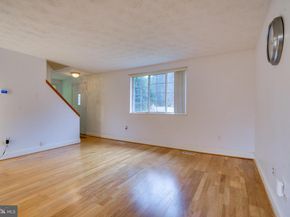 2851 Edgelea Road, Vienna VA 22181