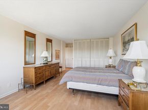 1001 City Ave. W1004, Wynnewood PA 19096