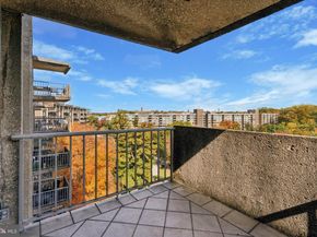 1001 City Ave. W1004, Wynnewood PA 19096