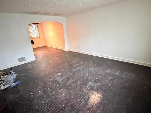 6016 Reach Street, Philadelphia PA 19111