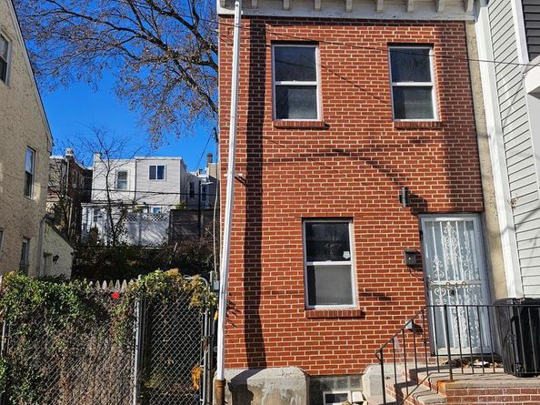 249 E Sharpnack Street, Philadelphia PA 19119