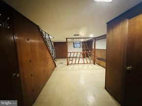 2305 S 9TH Street, Philadelphia PA 19148