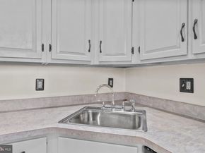 5607 Iona Way, Alexandria VA 22312