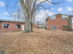 5607 Iona Way, Alexandria VA 22312
