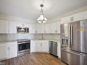 2138 Harmon Cove Tower 2138, Secaucus NJ 07094