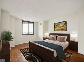 2138 Harmon Cove Tower 2138, Secaucus NJ 07094