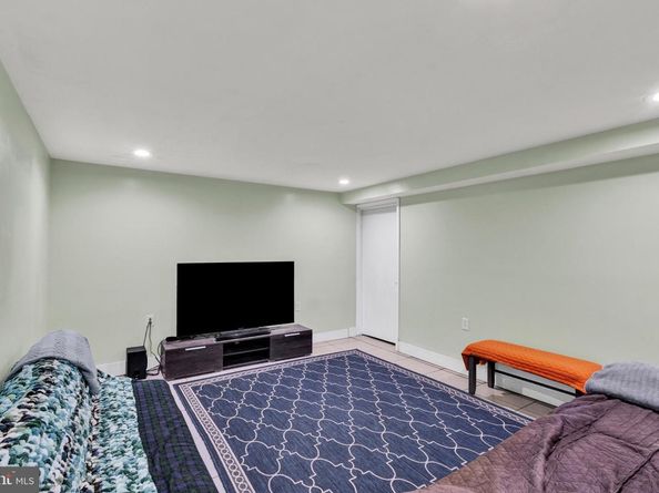 2625 Horsham Road, Hatboro PA 19040