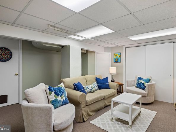 702 Glendalough Road, Erdenheim PA 19038