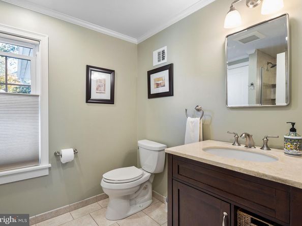 702 Glendalough Road, Erdenheim PA 19038