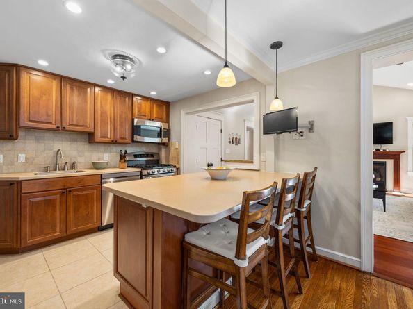 702 Glendalough Road, Erdenheim PA 19038