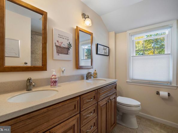 702 Glendalough Road, Erdenheim PA 19038