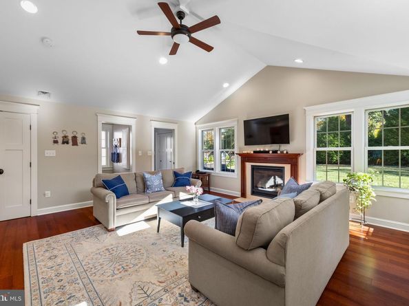 702 Glendalough Road, Erdenheim PA 19038