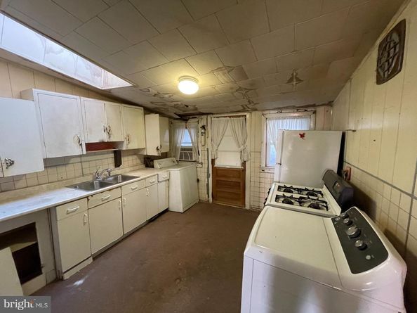 2307 Gaul Street, Philadelphia PA 19125