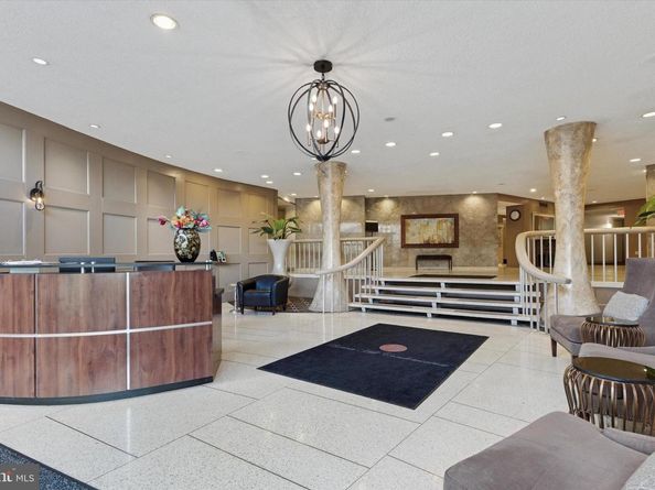 100 West Avenue 609 SOUTH/F9, Jenkintown PA 19046
