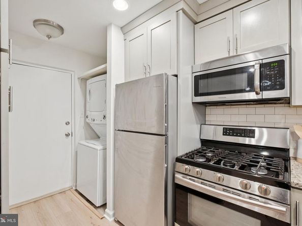 1723 Fitzwater Street B, Philadelphia PA 19146