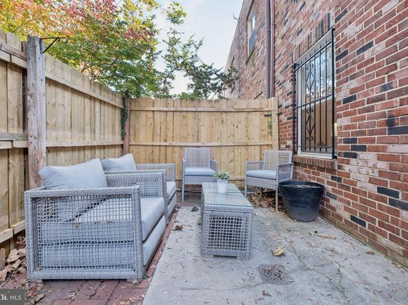 1723 Fitzwater Street B, Philadelphia PA 19146