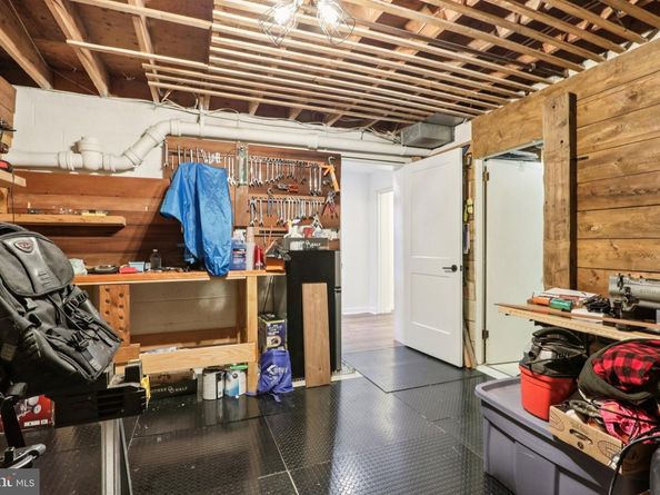 6 Avignon, Devon PA 19333