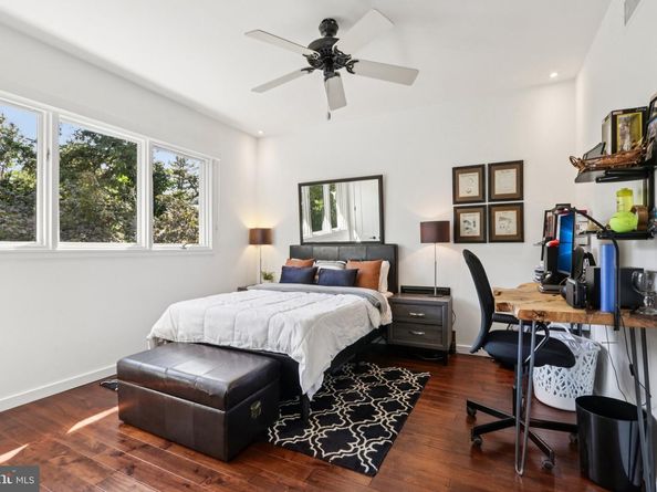 6 Avignon, Devon PA 19333