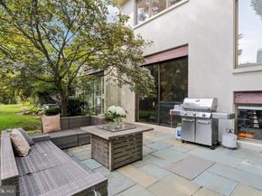 6 Avignon, Devon PA 19333