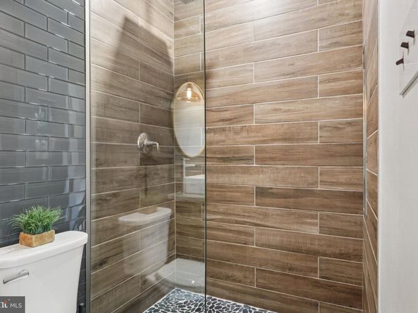 6 Avignon, Devon PA 19333