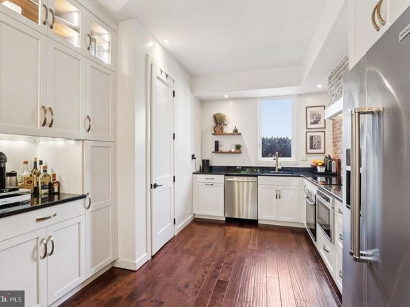 6 Avignon, Devon PA 19333