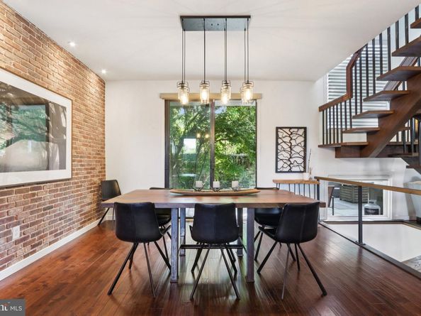 6 Avignon, Devon PA 19333