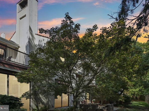 6 Avignon, Devon PA 19333