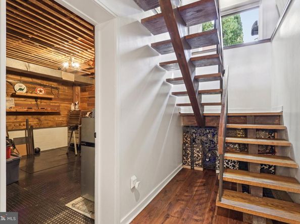 6 Avignon, Devon PA 19333