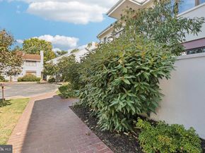 6 Avignon, Devon PA 19333