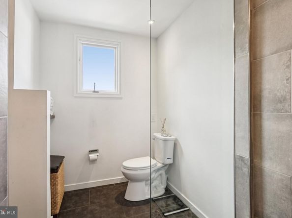 6 Avignon, Devon PA 19333