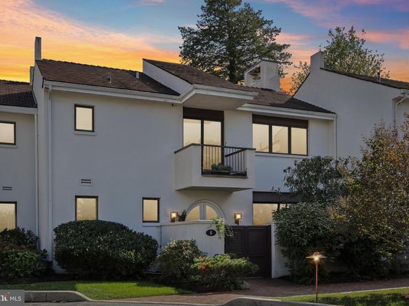 6 Avignon, Devon PA 19333