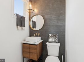 6 Avignon, Devon PA 19333