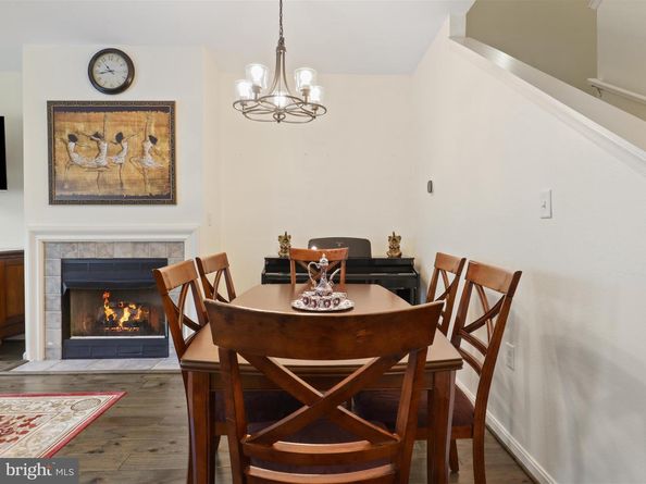 8065 Nicosh Circle Lane 55, Falls Church VA 22042
