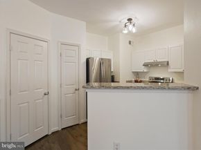 8065 Nicosh Circle Lane 55, Falls Church VA 22042