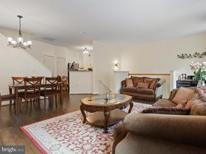 8065 Nicosh Circle Lane 55, Falls Church VA 22042