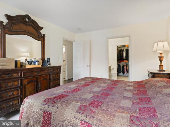 8065 Nicosh Circle Lane 55, Falls Church VA 22042