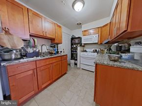 2041 N 15TH Street, Philadelphia PA 19121