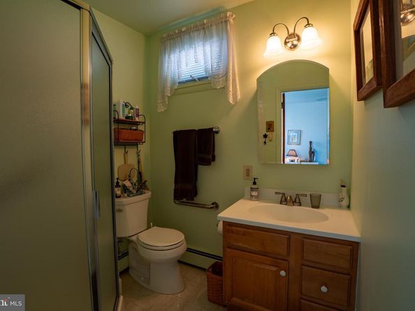 713 Warwick Road, Fairless Hills PA 19030