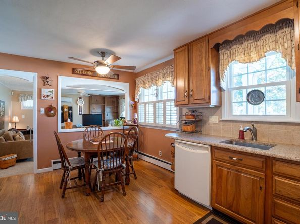 713 Warwick Road, Fairless Hills PA 19030